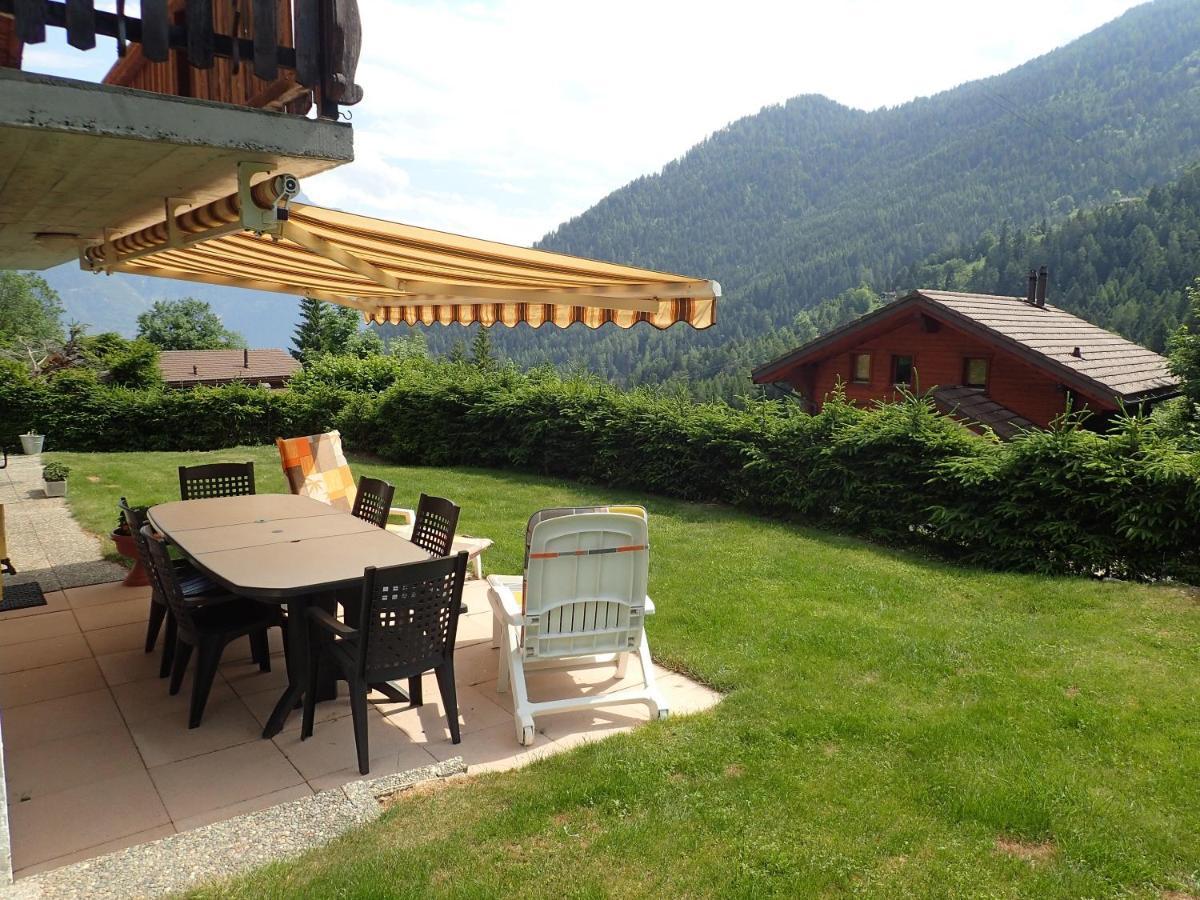 Вилла Chalet Le Muguet Овронна Экстерьер фото