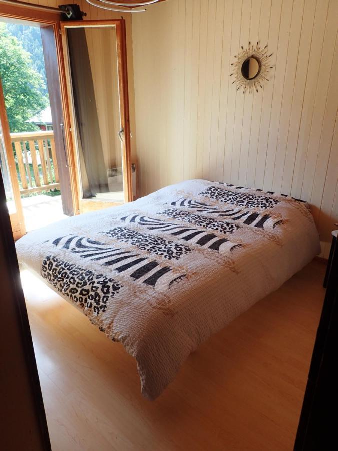 Вилла Chalet Le Muguet Овронна Экстерьер фото