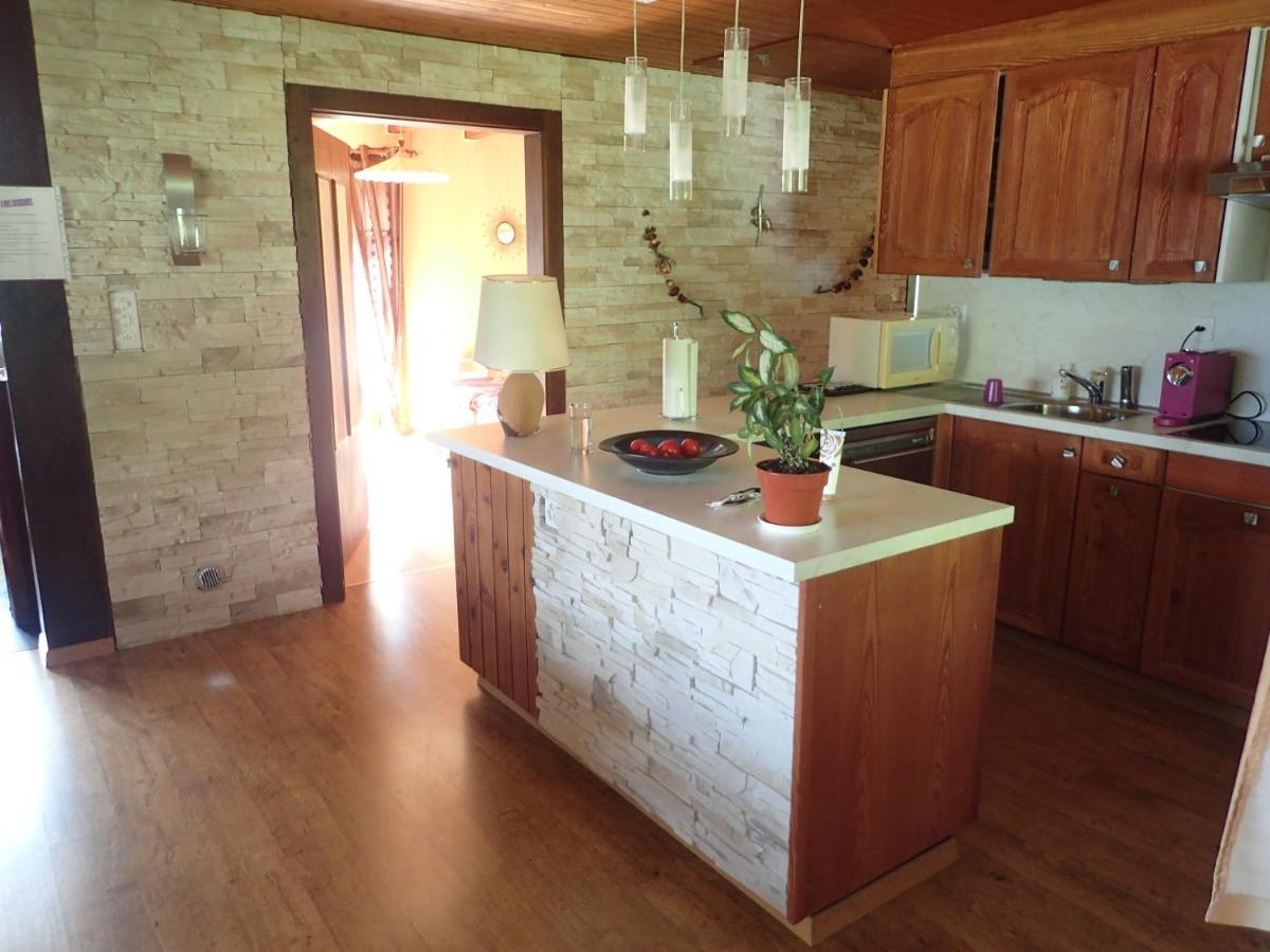 Вилла Chalet Le Muguet Овронна Экстерьер фото