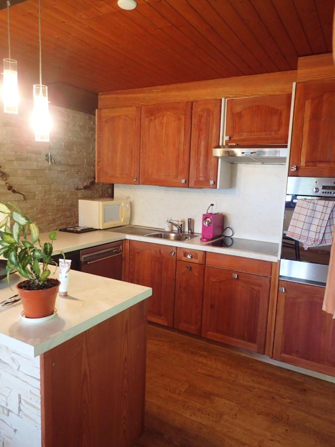 Вилла Chalet Le Muguet Овронна Экстерьер фото