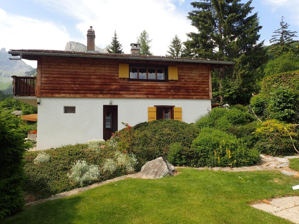 Вилла Chalet Le Muguet Овронна Экстерьер фото