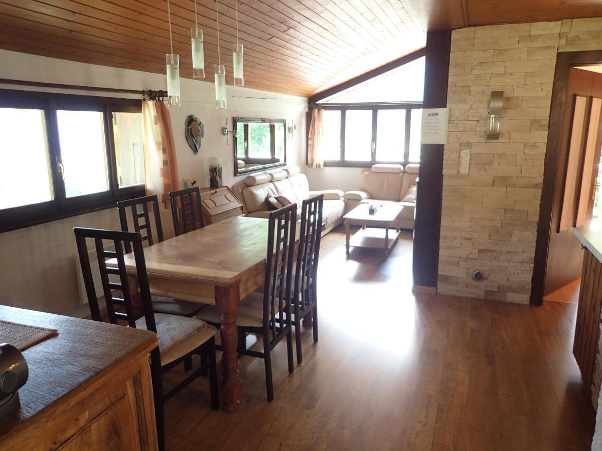 Вилла Chalet Le Muguet Овронна Экстерьер фото