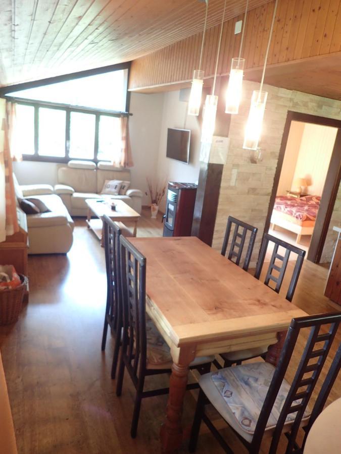 Вилла Chalet Le Muguet Овронна Экстерьер фото