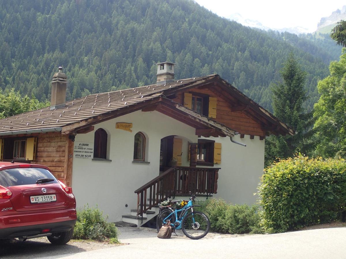 Вилла Chalet Le Muguet Овронна Экстерьер фото