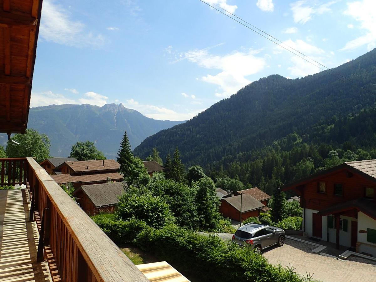 Вилла Chalet Le Muguet Овронна Экстерьер фото