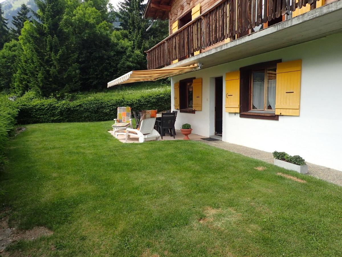 Вилла Chalet Le Muguet Овронна Экстерьер фото